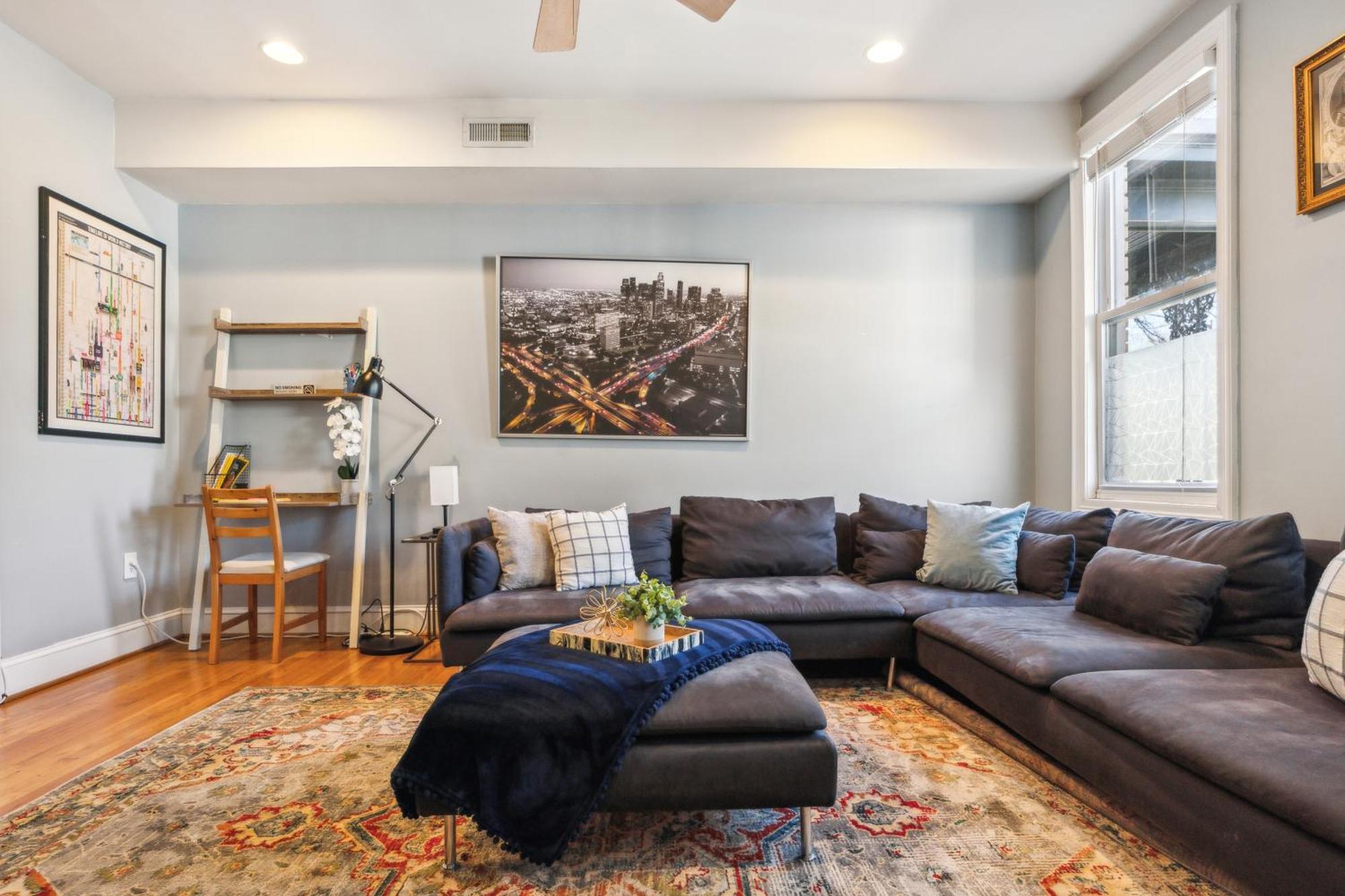 Peaceful 3 Bedroom With Parking, Family Friendly Near Medstar Apartment Washington