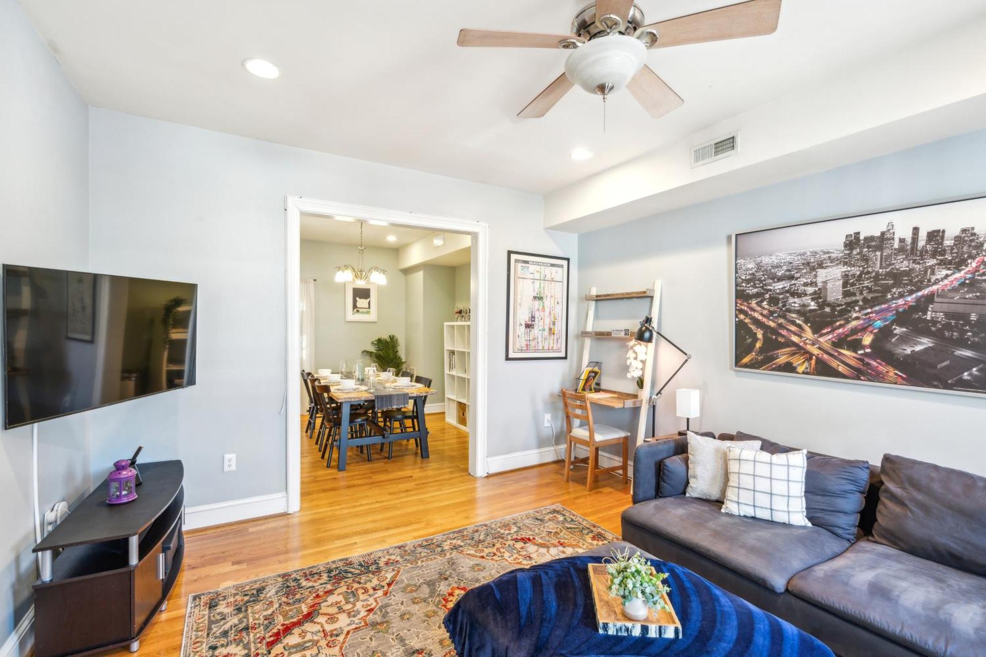 Peaceful 3 Bedroom With Parking, Family Friendly Near Medstar Washington