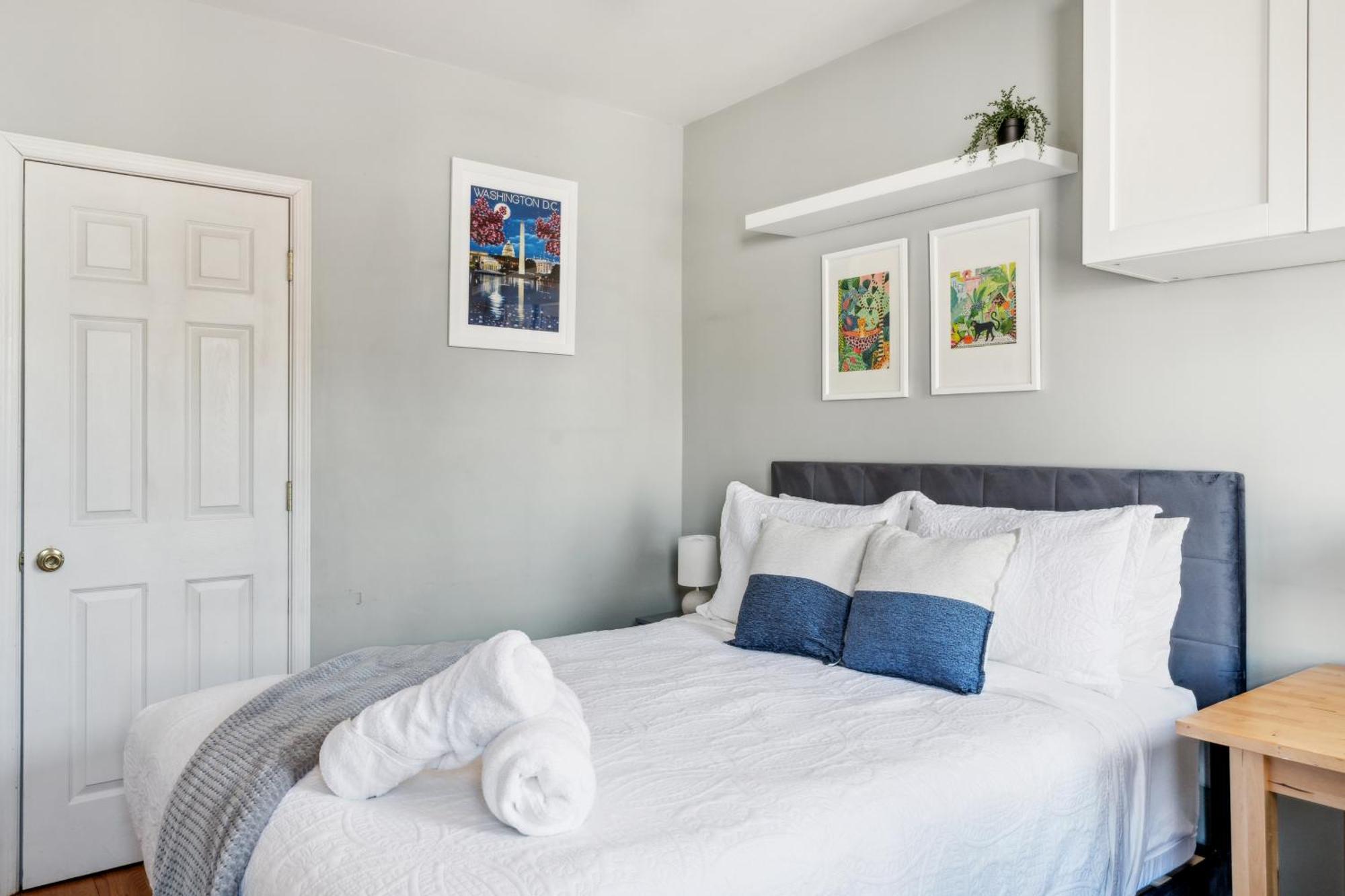 Peaceful 3 Bedroom With Parking, Family Friendly Near Medstar Apartment *
