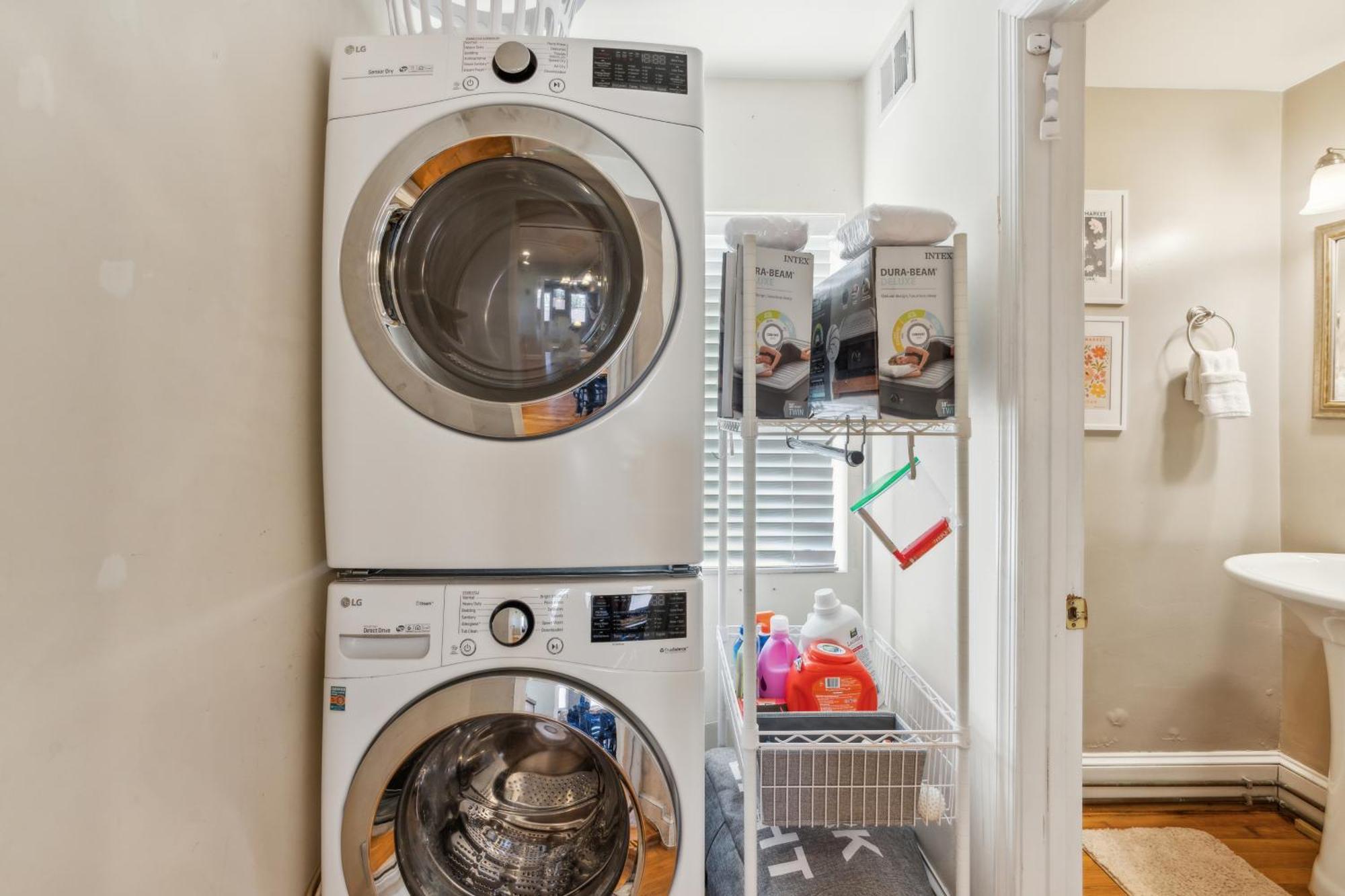 Peaceful 3 Bedroom With Parking, Family Friendly Near Medstar Washington