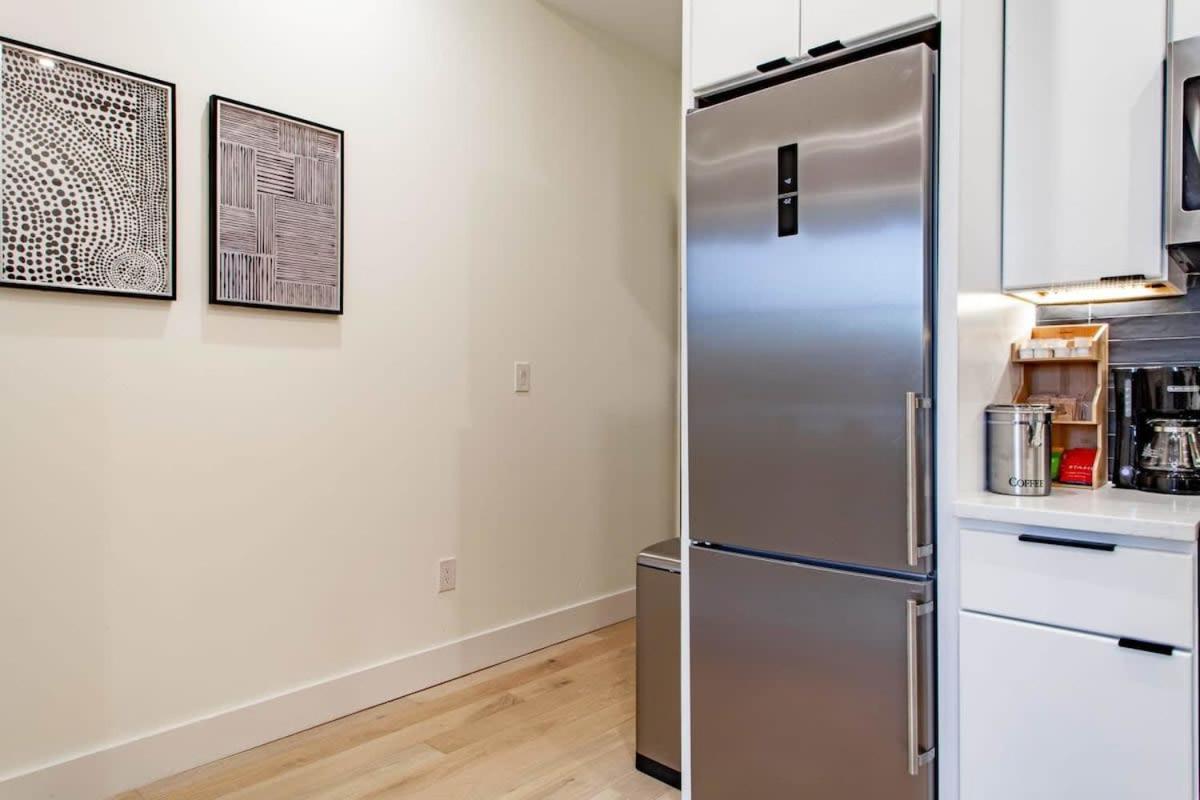 Barracks Row & Eastern Market Oasis Transit-friendly Holiday home *