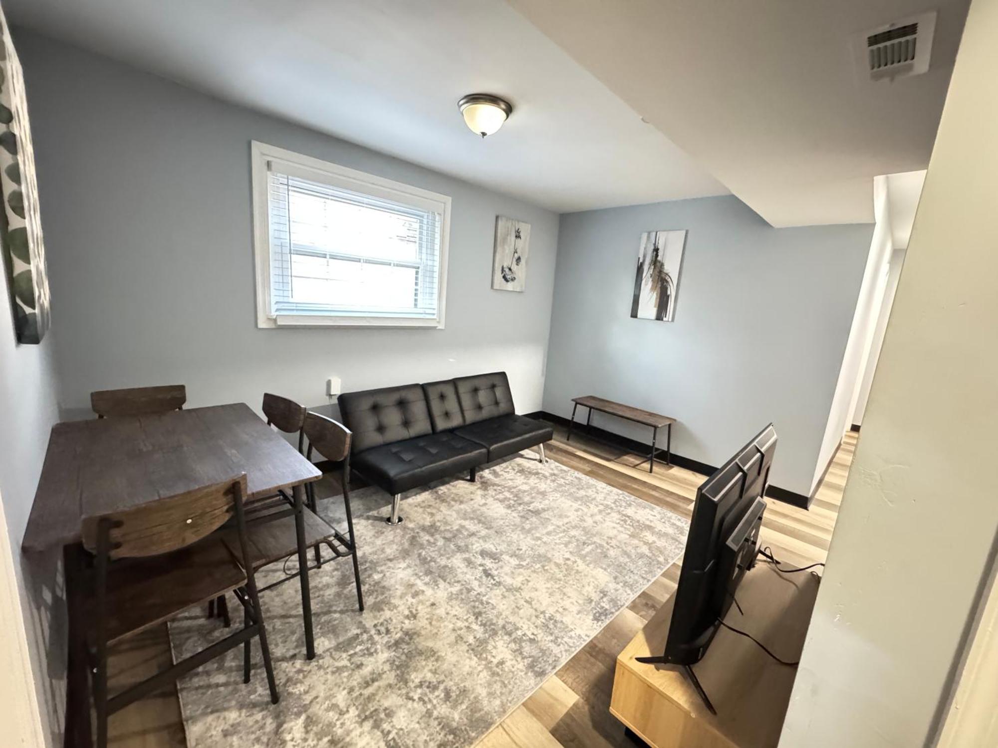 Apartment Updated Great Value 2-bedroom In Dc