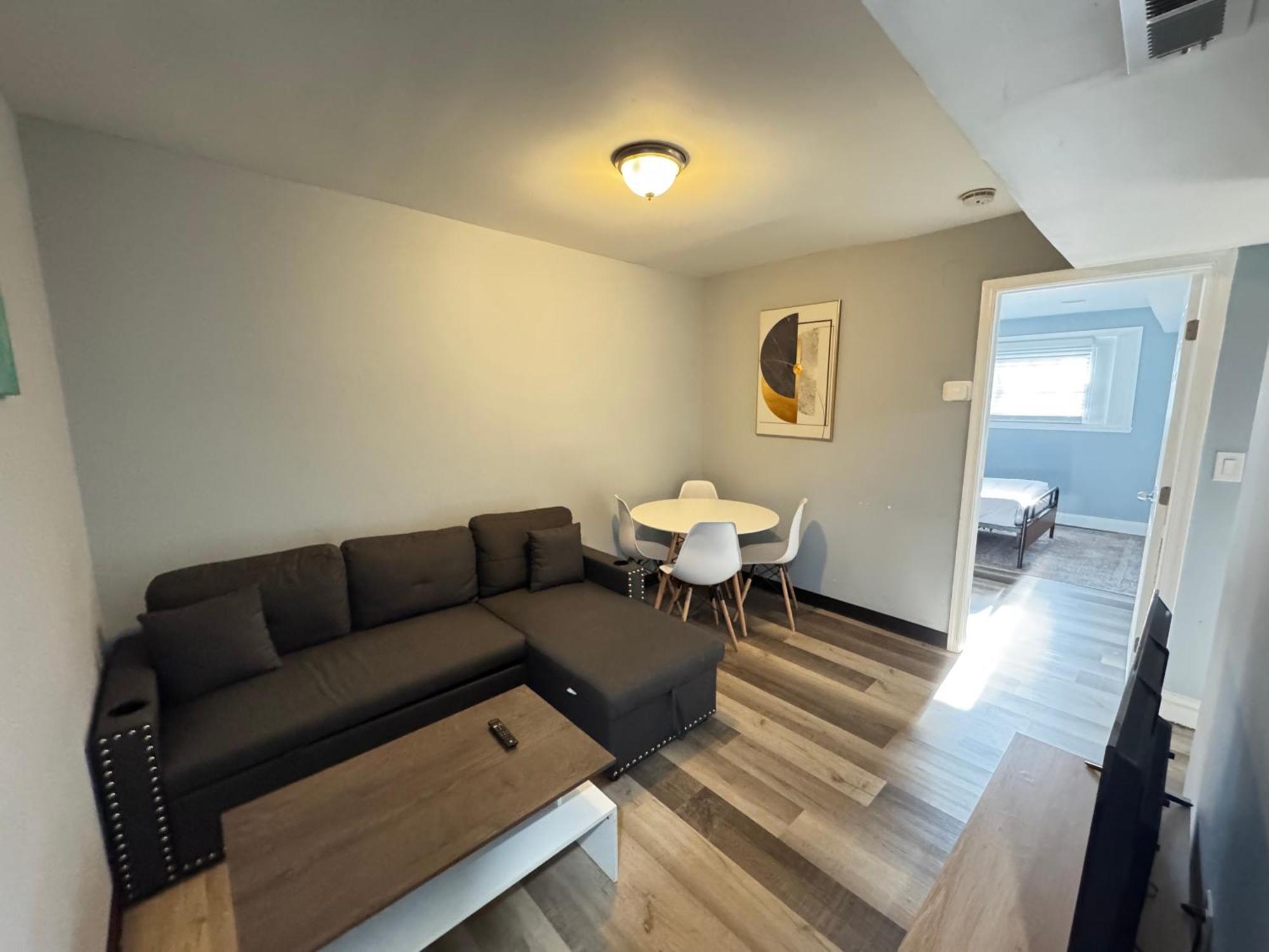 Apartment Updated Great Value 2-bedroom In Dc
