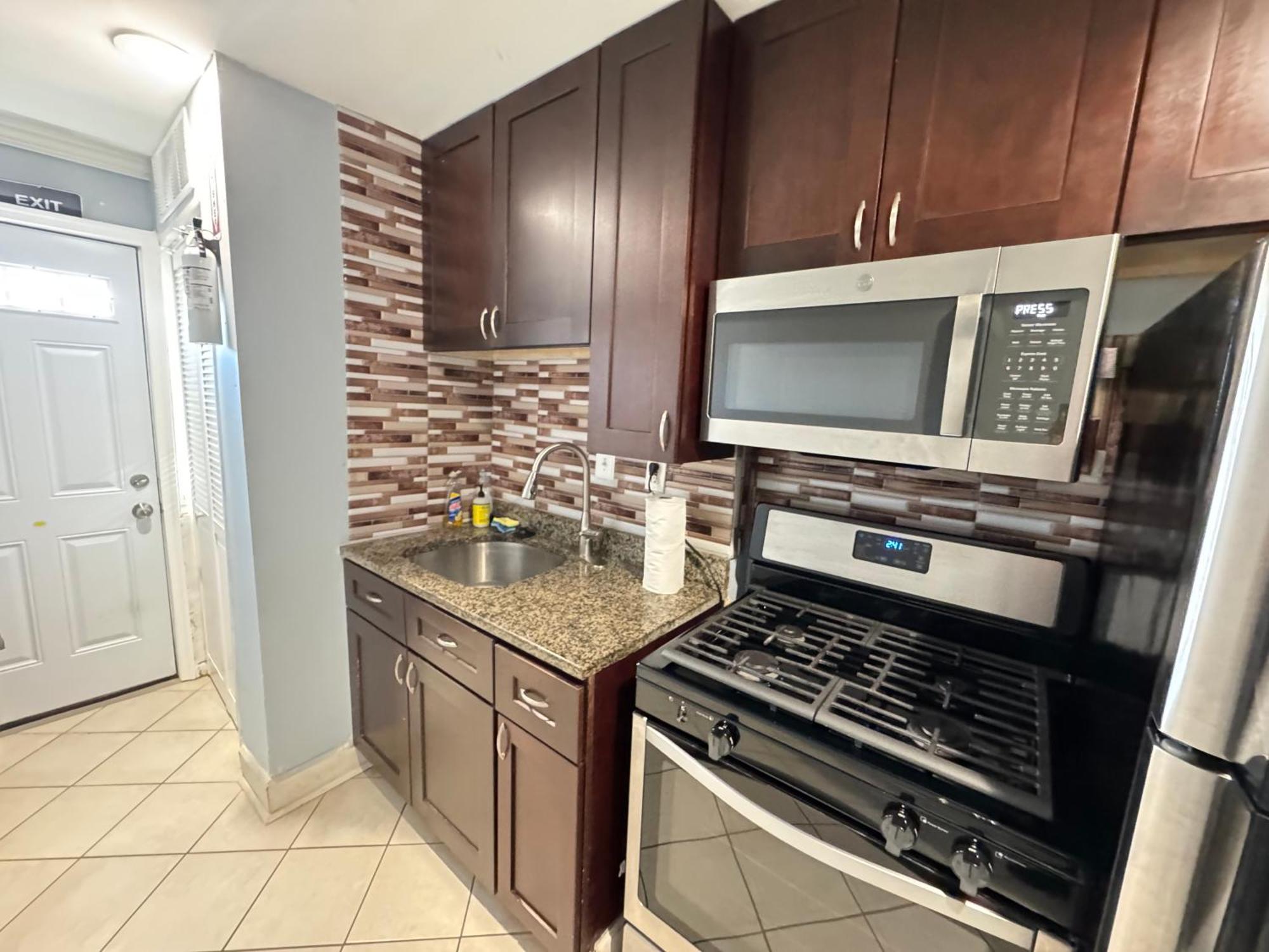 Cozy 2br Near Downtown Dc *