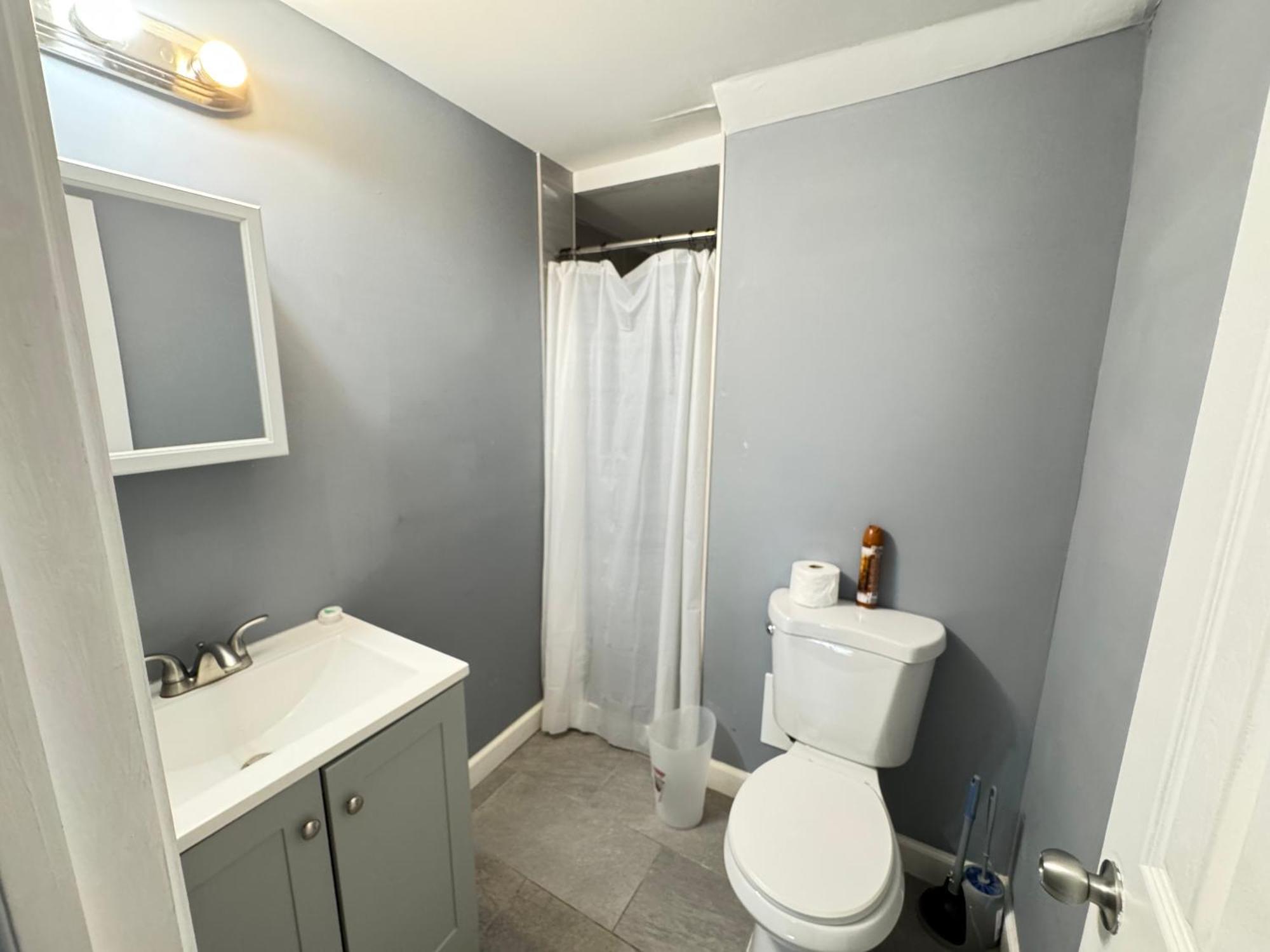 Cozy 2br Near Downtown Dc Apartment *