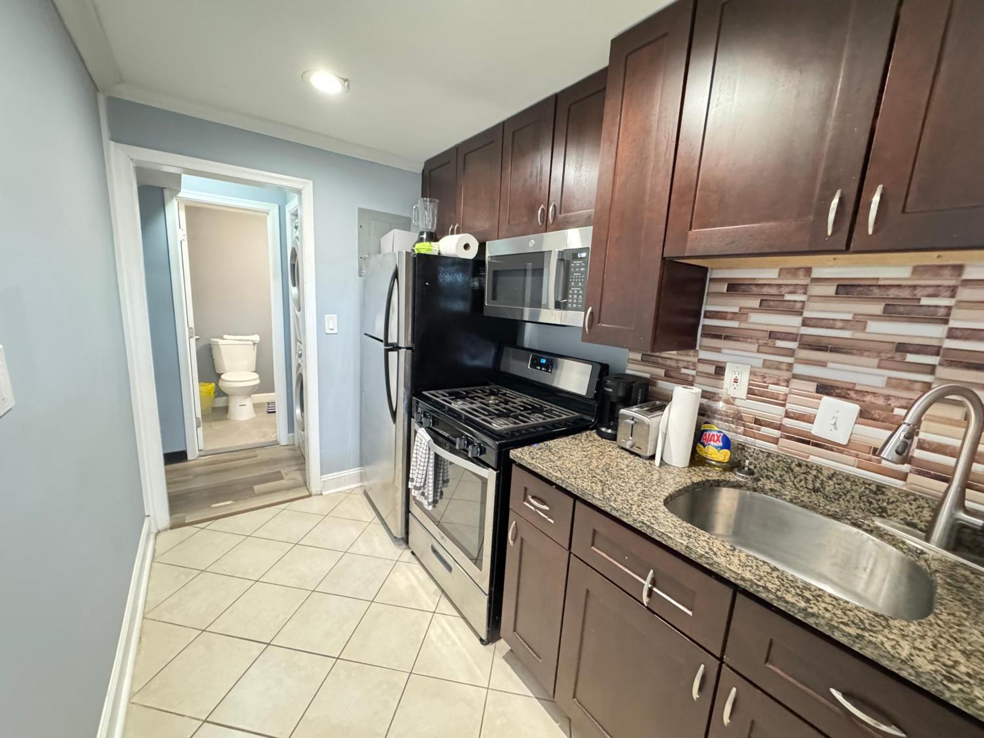 Updated Great Value 2-bedroom In Dc Apartment Washington