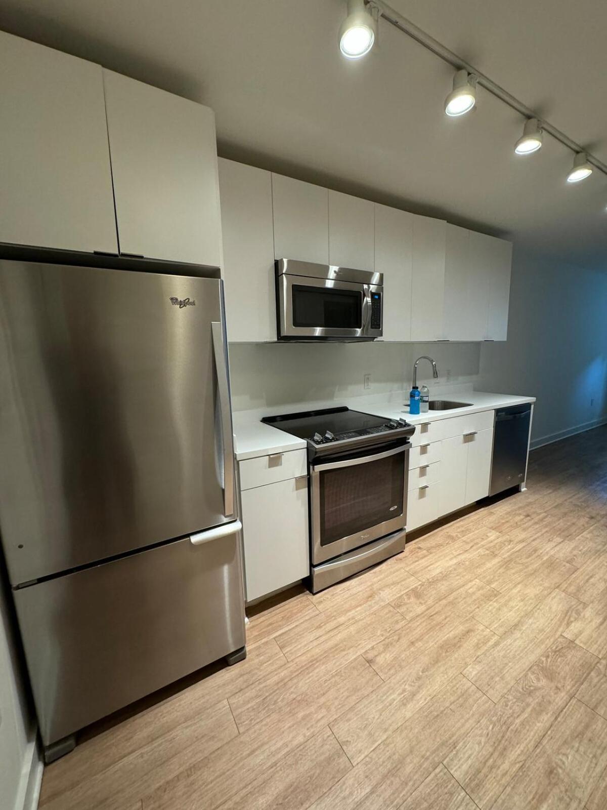 New 1-bedroom In Dc Chic *