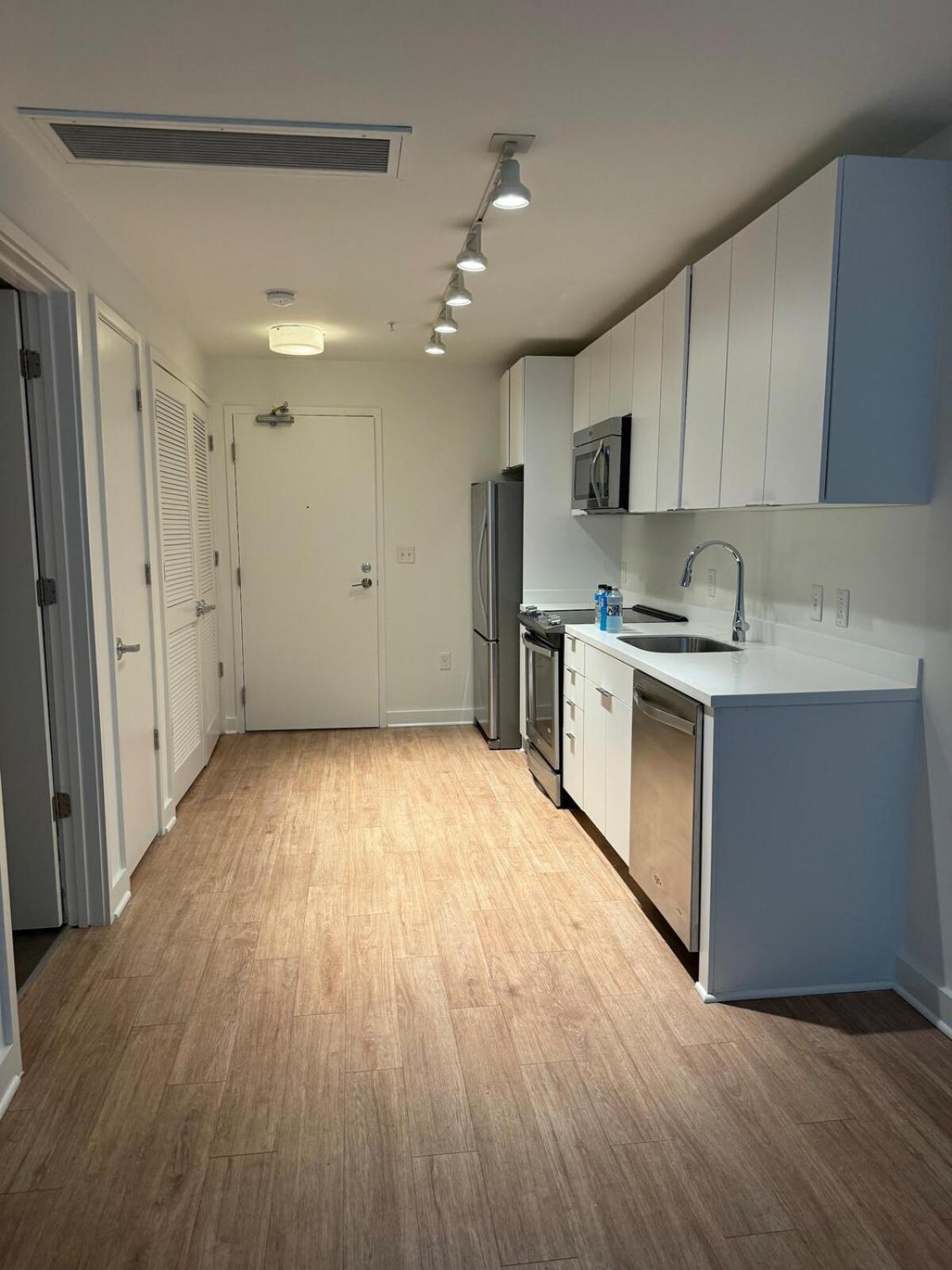 Apartment New 1-bedroom In Dc Chic Washington
