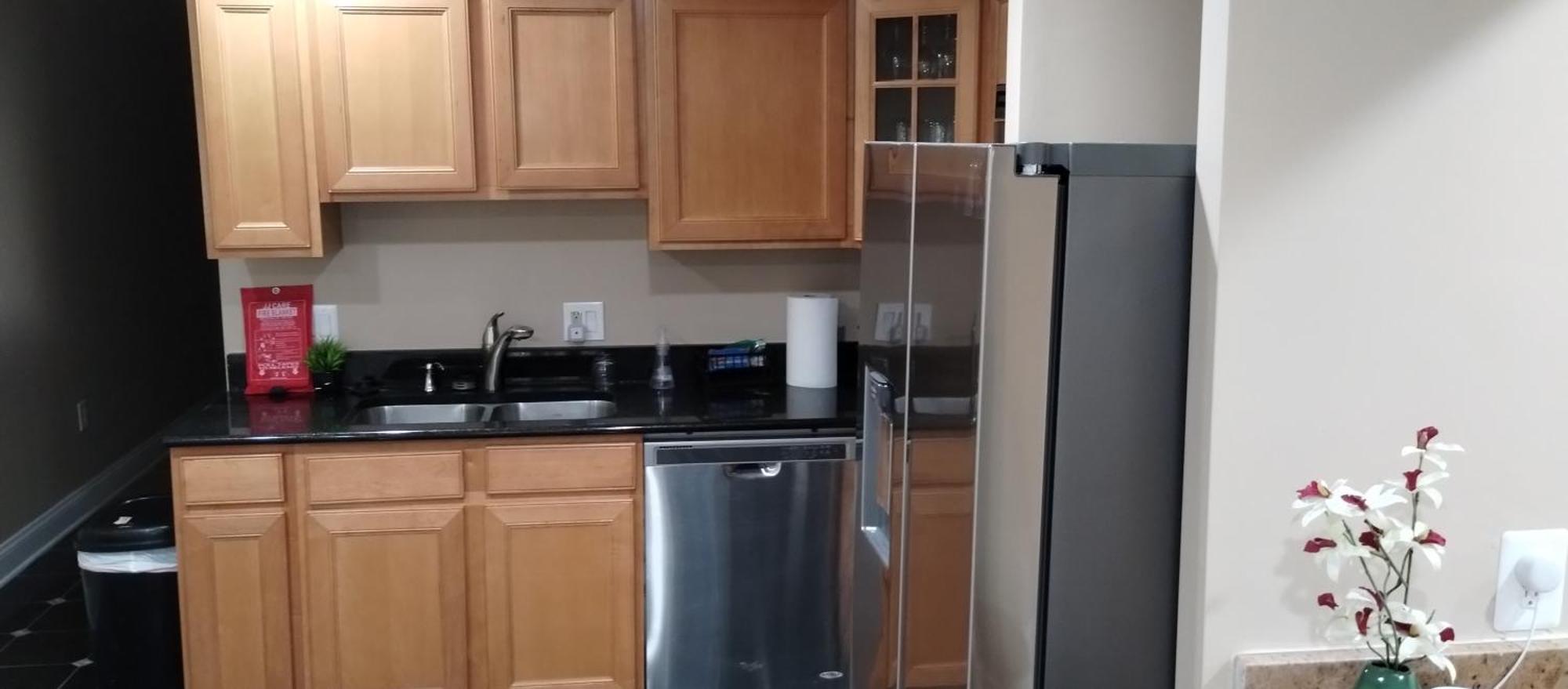 Aparthotel Spacious And Private 3br, 3ba With Free Parking Near Downtown Dc