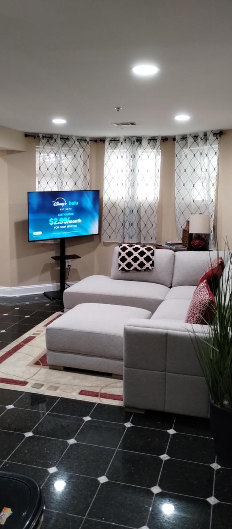 Spacious And Private 3br, 3ba With Free Parking Near Downtown Dc * Washington