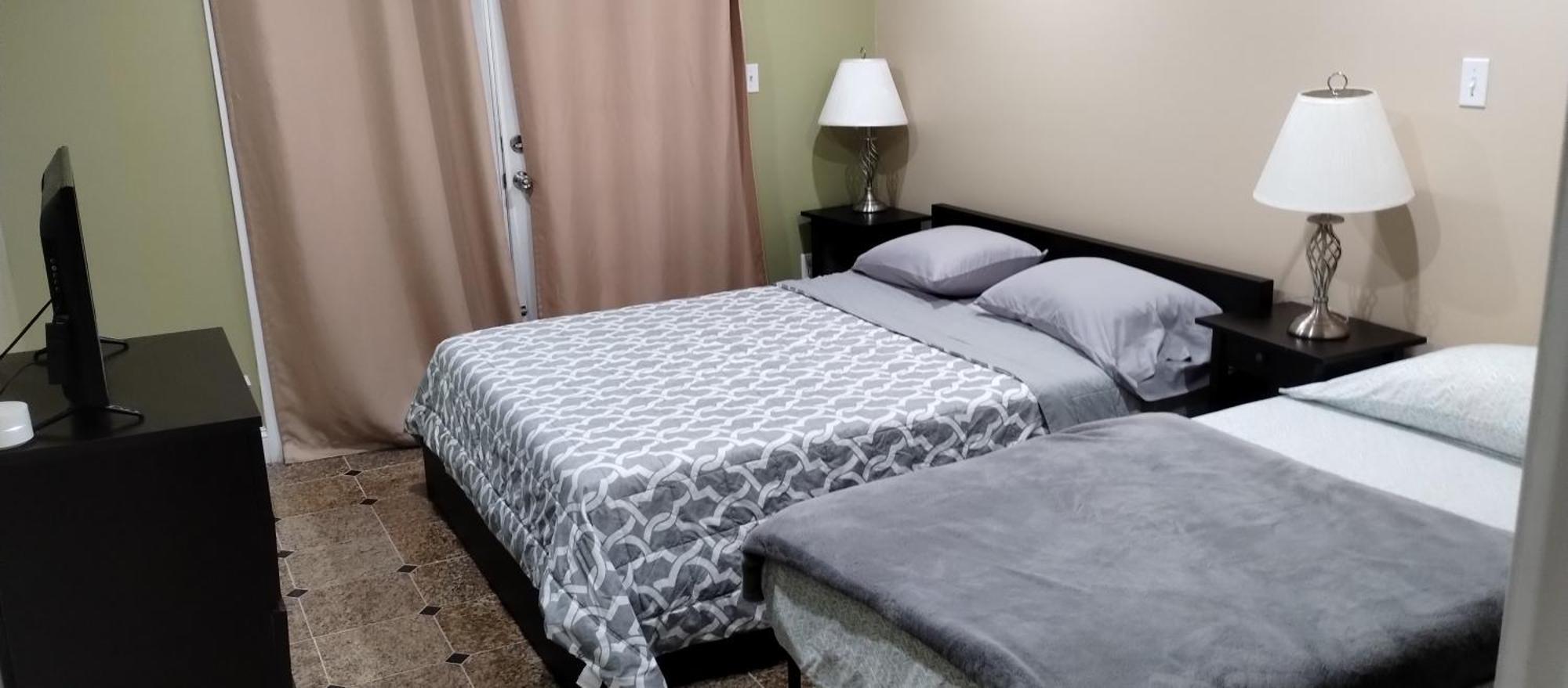 Spacious And Private 3br, 3ba With Free Parking Near Downtown Dc