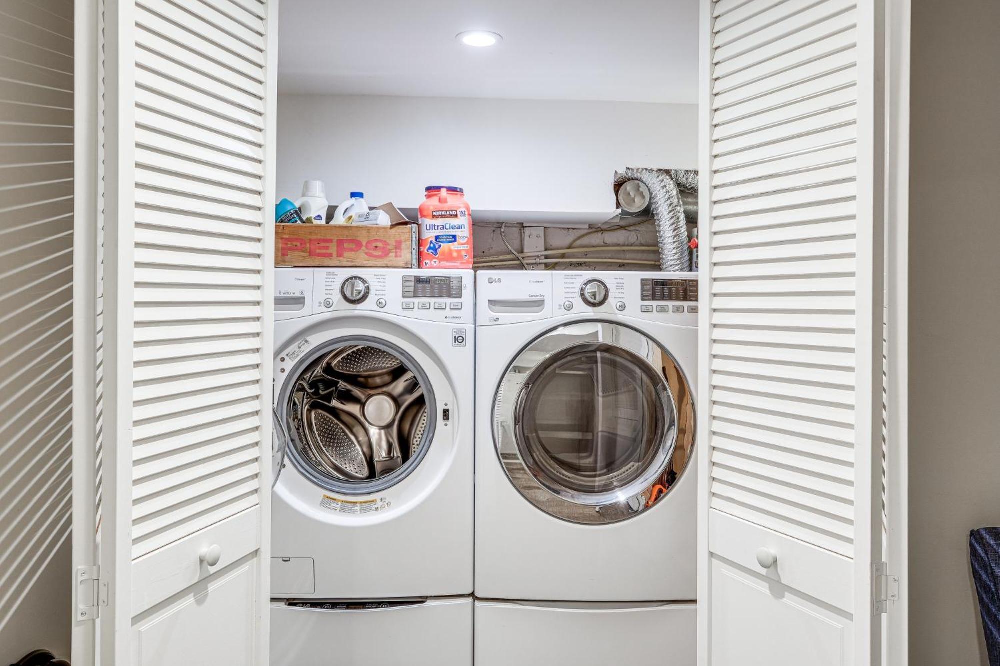 Apartment Walkable Location Modern Dc With Yard Access! Washington