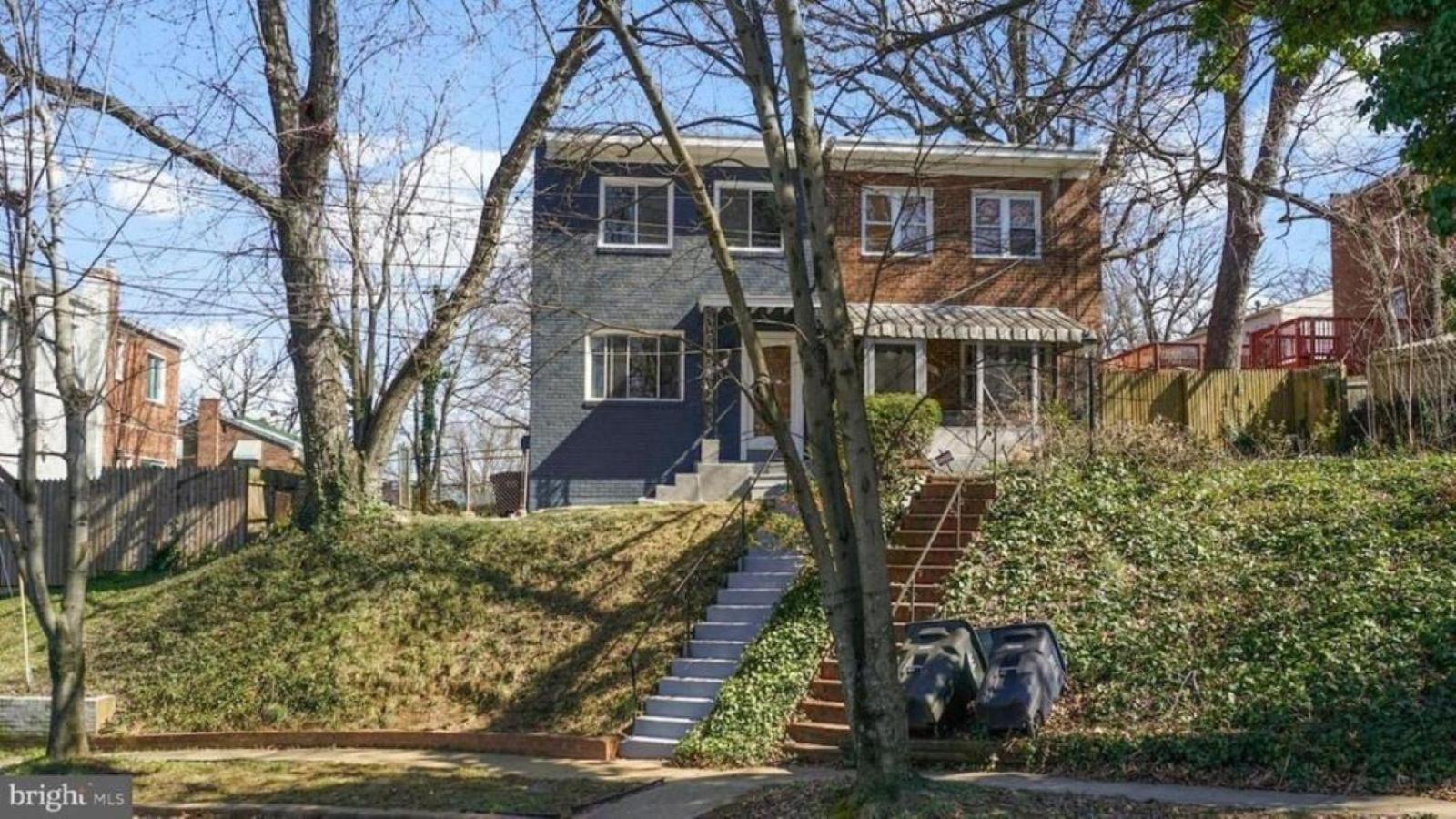 Holiday home Hilltop Hangout In Dc *