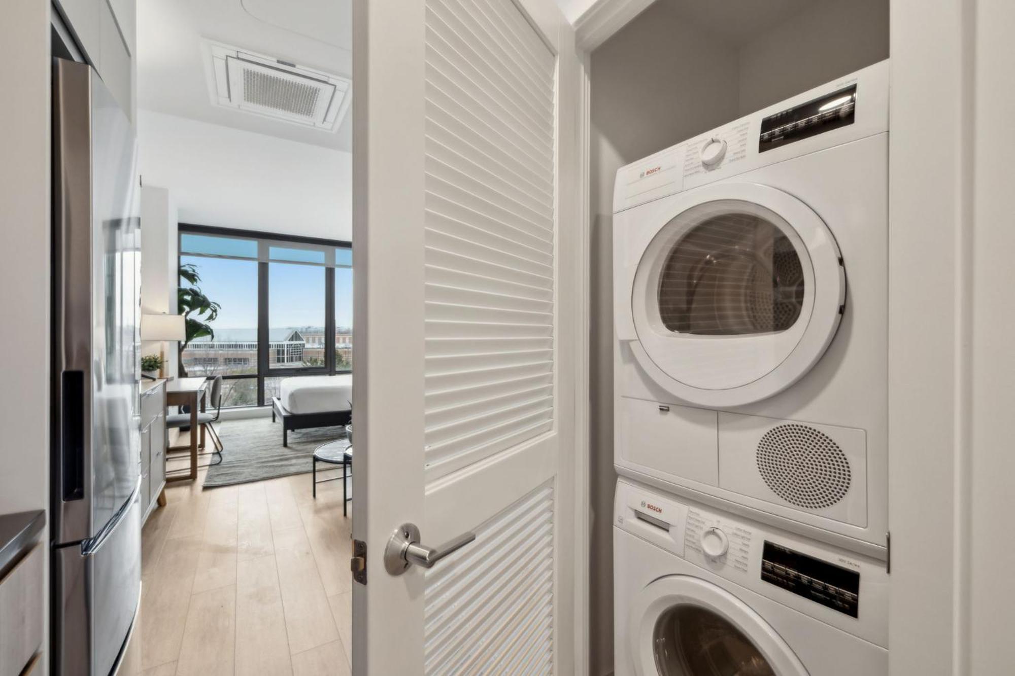 Placemakr Buzzard Point Apartment *