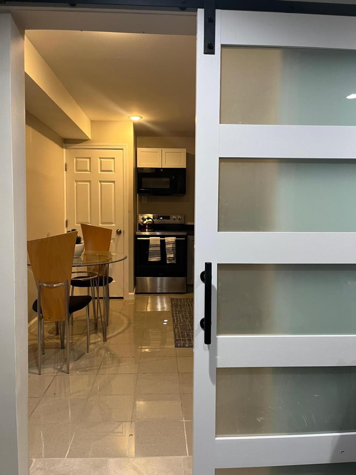 Beautiful, Spacious 1br In Nw Dc Apartment