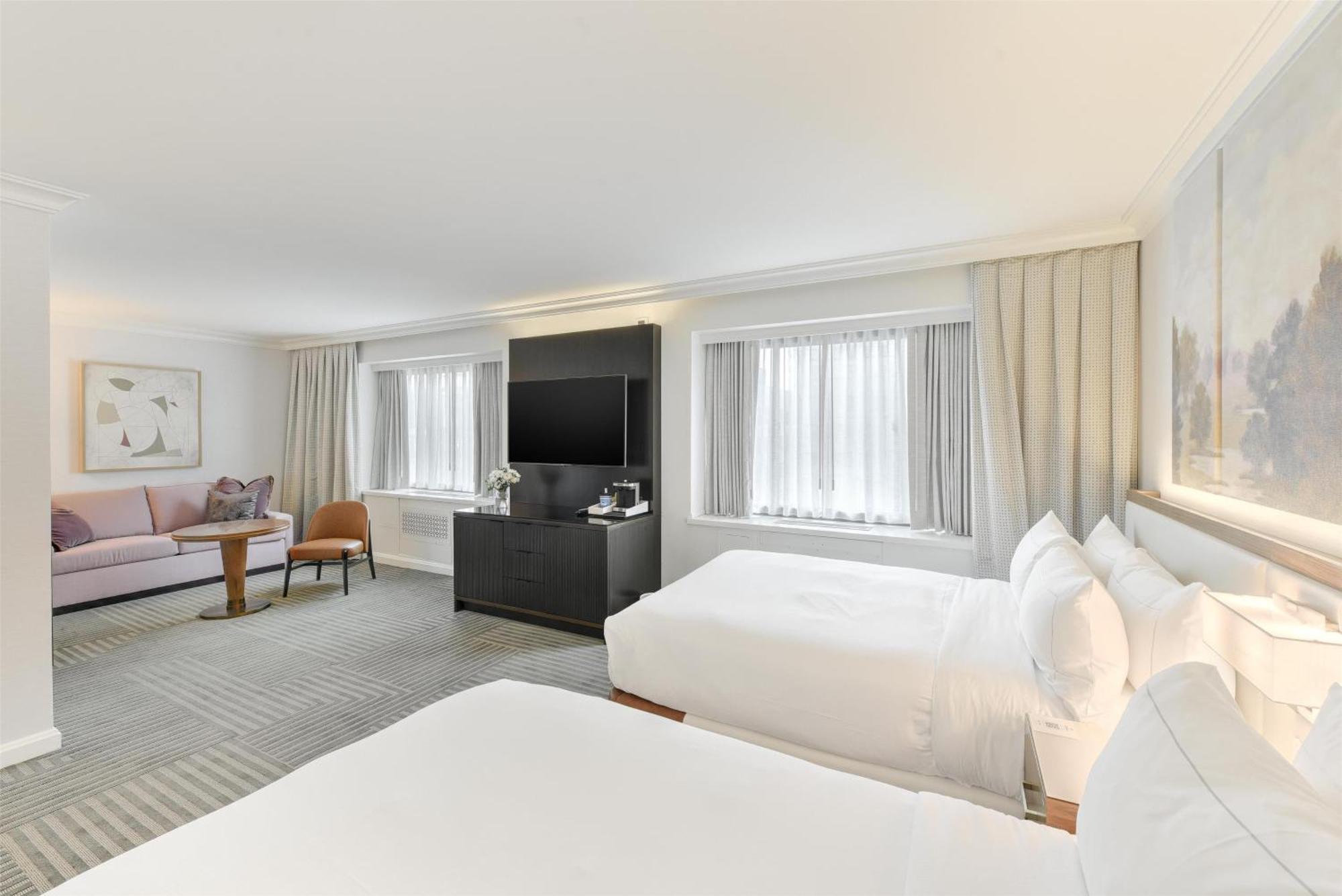 Capital Hilton Hotel 4*