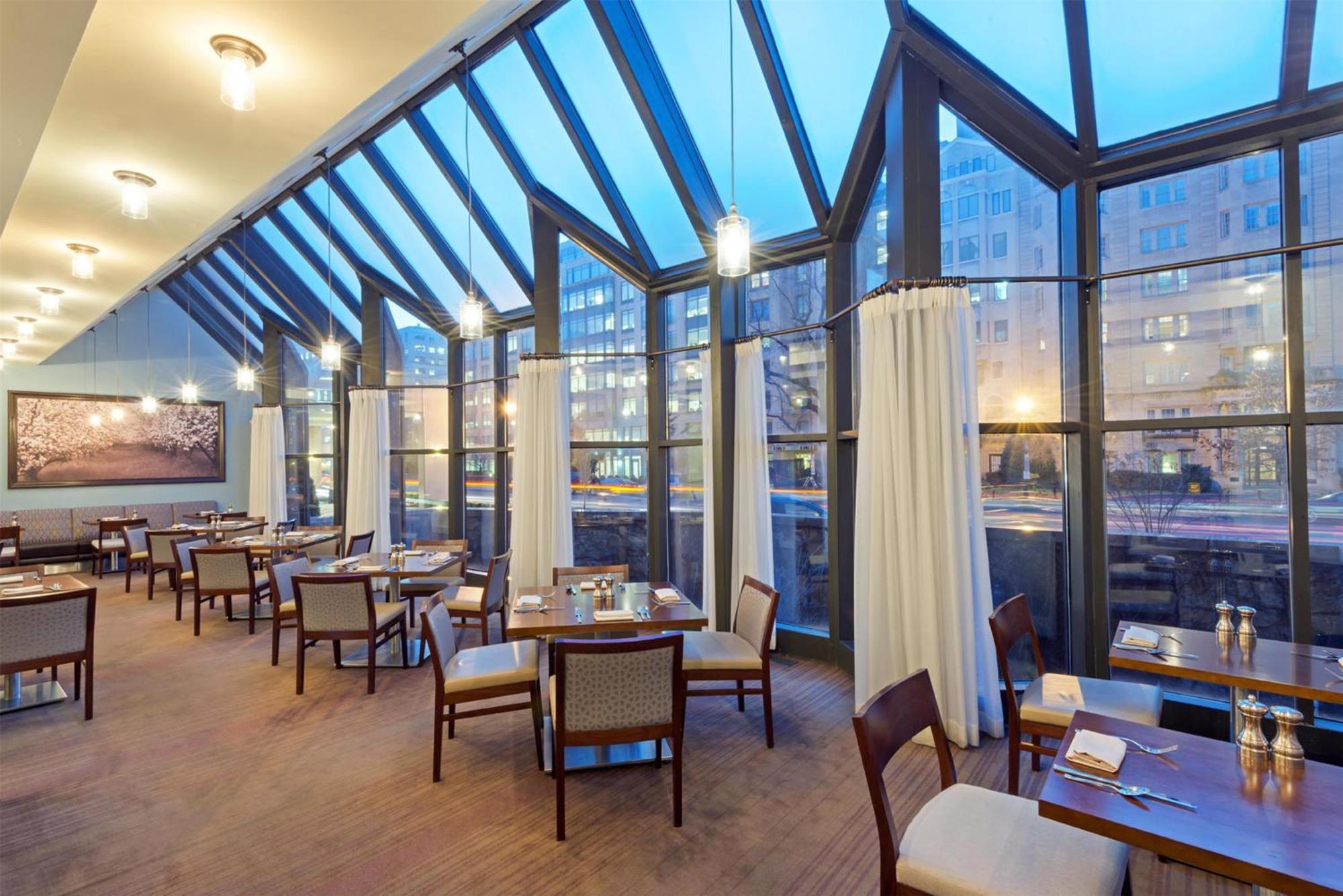 Capital Hilton 4* Washington
