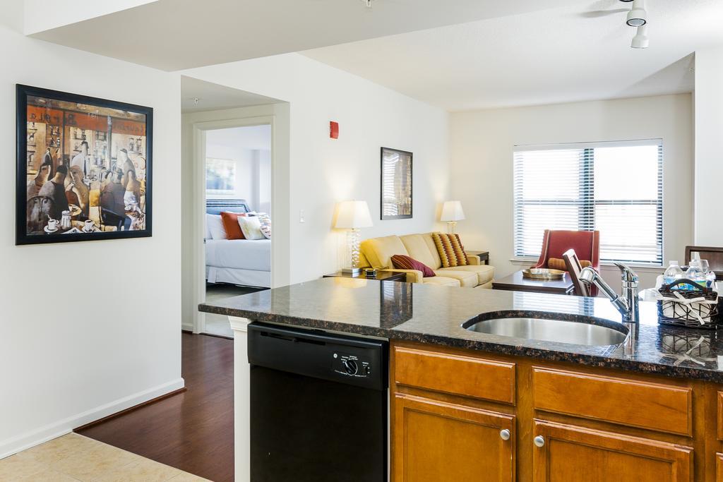 Alfred On M Street Apartment *