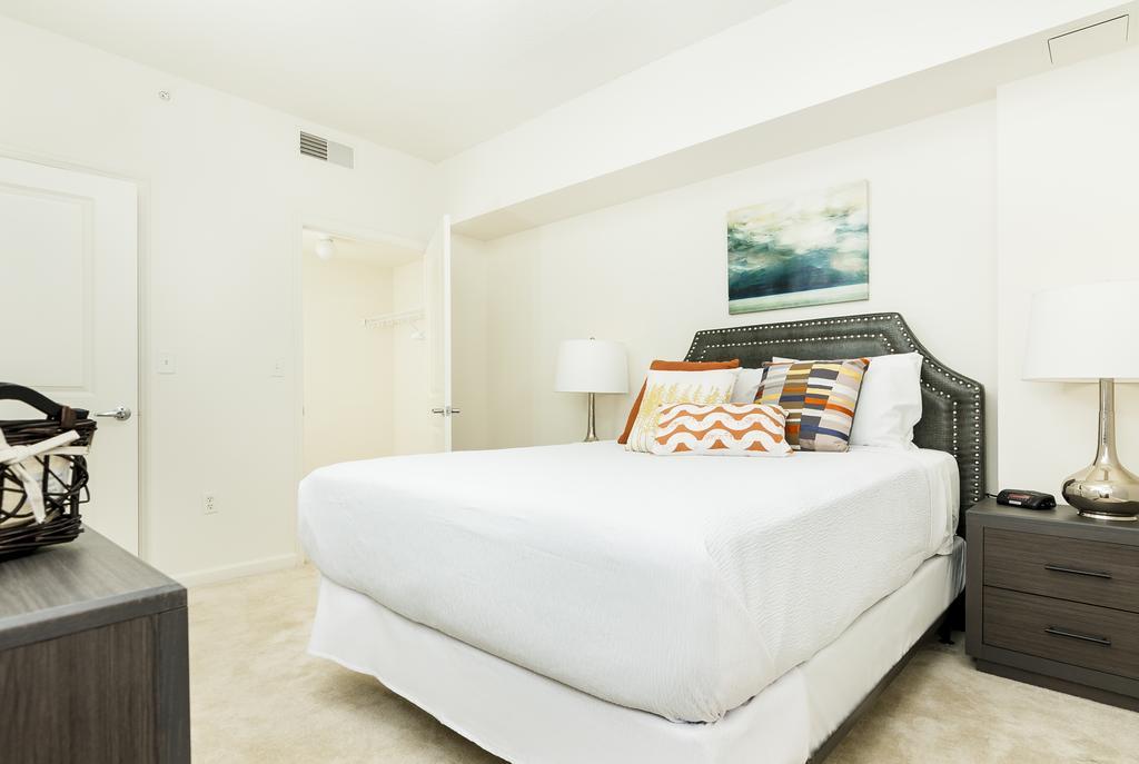 Alfred On M Street Apartment