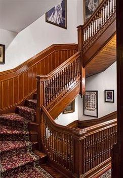 American Guest House, A Dc 2*