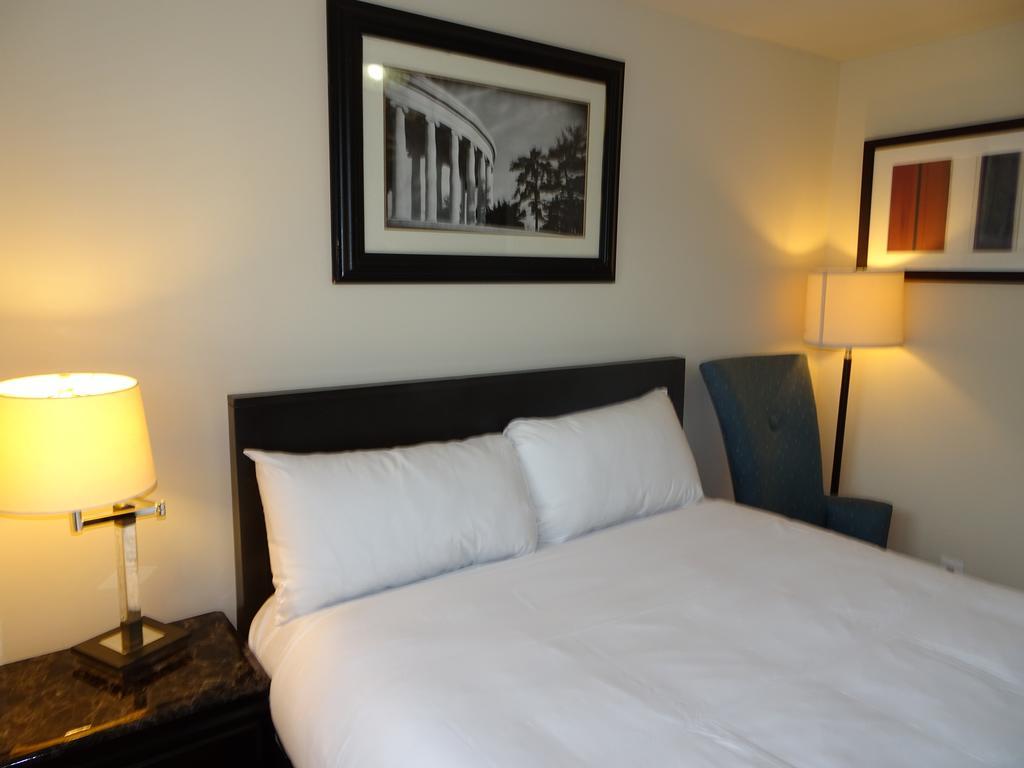 Apartment Affordable 2bdrm Home-free Parking Washington