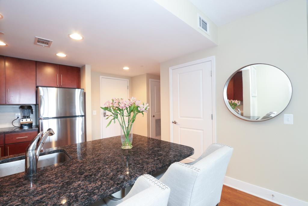 Luxury 2 Bed Apartment With Capitol View Aparthotel *