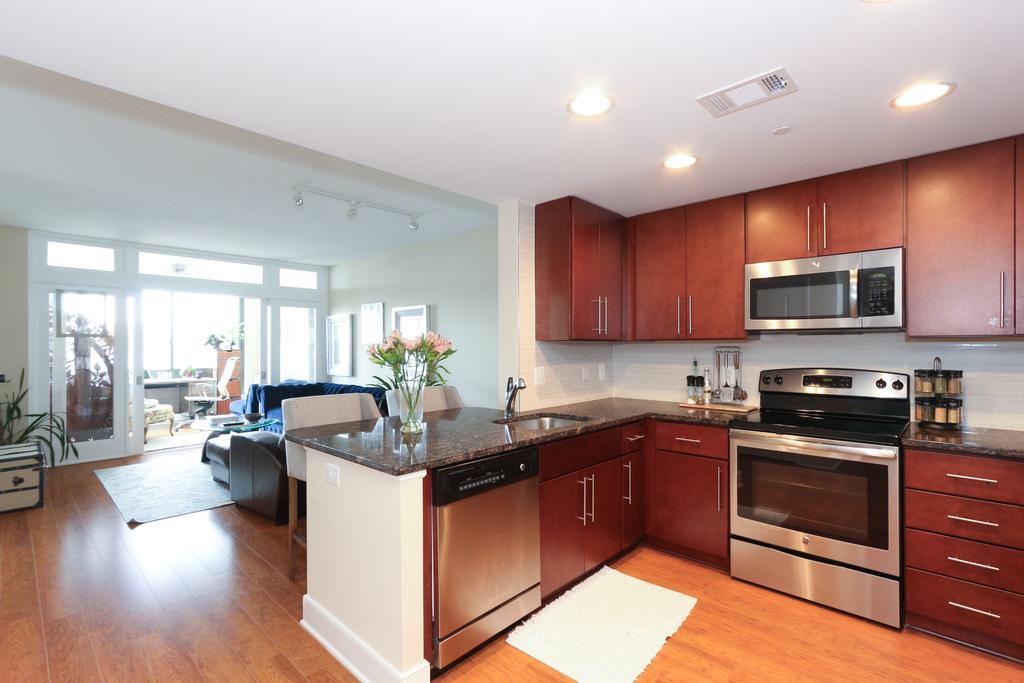 Luxury 2 Bed Apartment With Capitol View Aparthotel