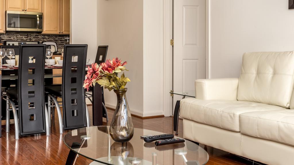 Wonderful Fully Furnished In Downtown Area 4*