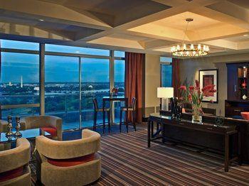 Boq Lodging In Rosslyn Aparthotel Washington
