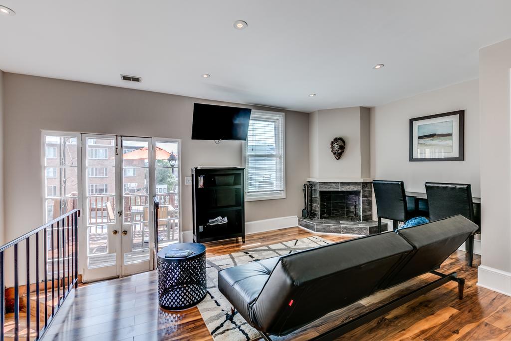 Blubambu Suites - Capitol Hill Apartment