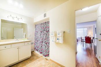 Hotel The Capital Suites