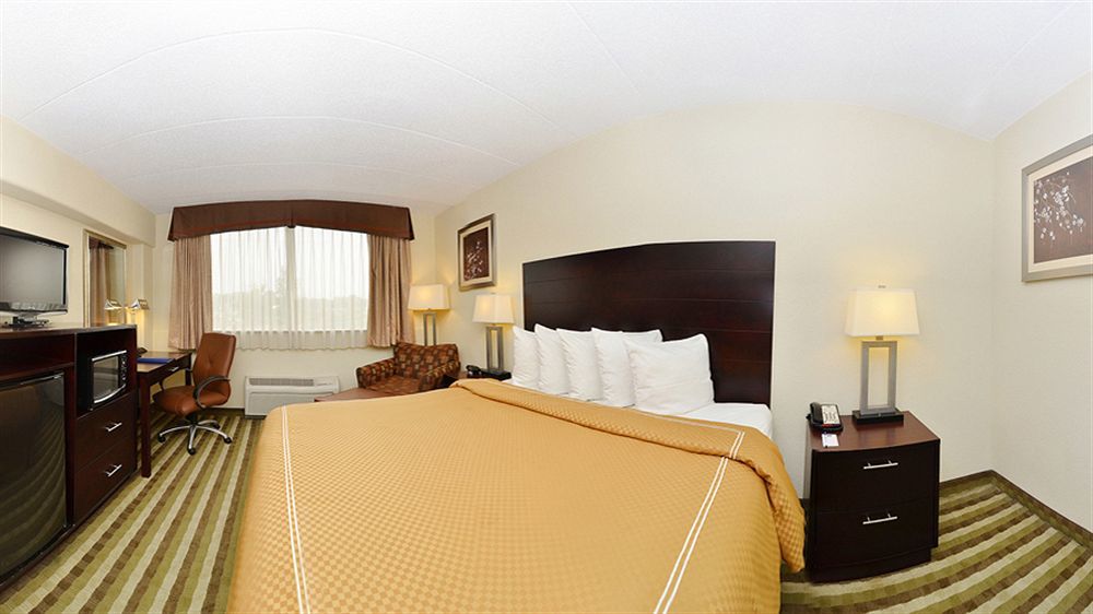 La Quinta & By La Quinta & By Wyndham Dc Noma Hotel Washington