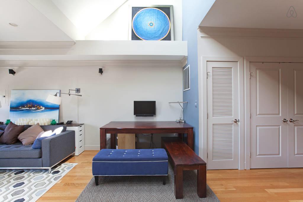 Hgtv Penthouse 6th & M Nw - Next To Conv. Center Apartment