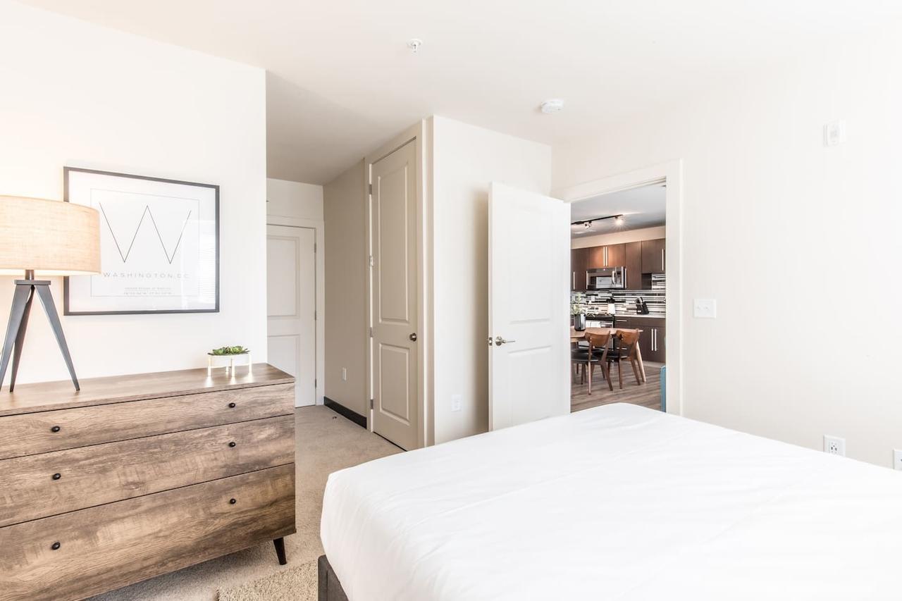 Stunning Dc W Rooftop Pool Ideal Location Apartment