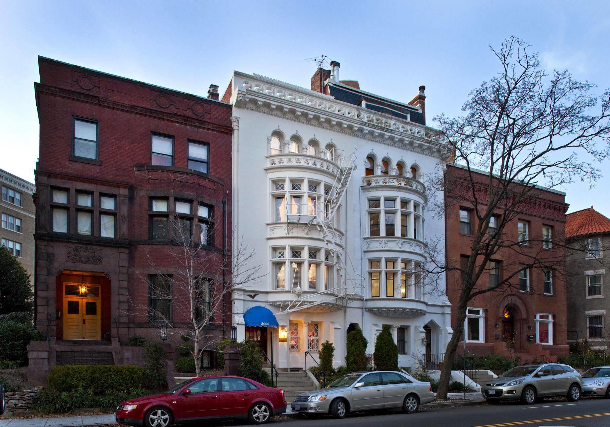 American Guest House, A Dc 2* Washington
