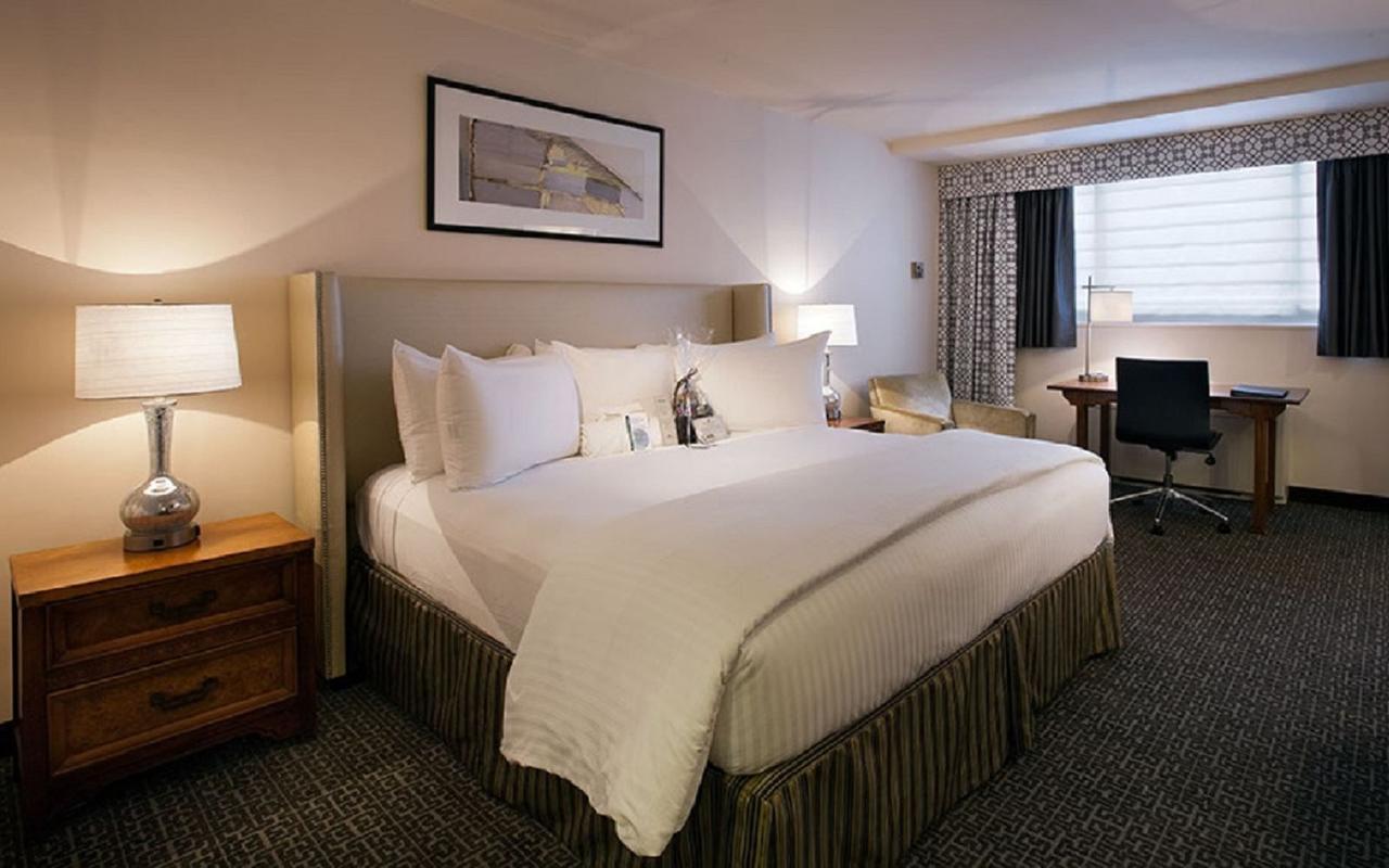 State Plaza Hotel 4*