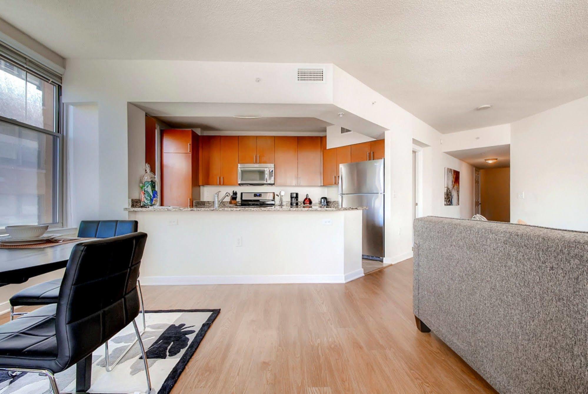 Global Luxury At M Street 4*