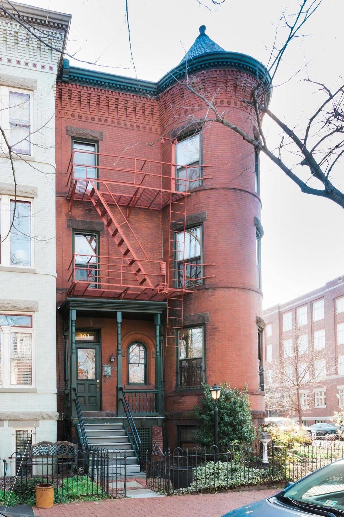 Found Places Capitol Hill 3* Washington