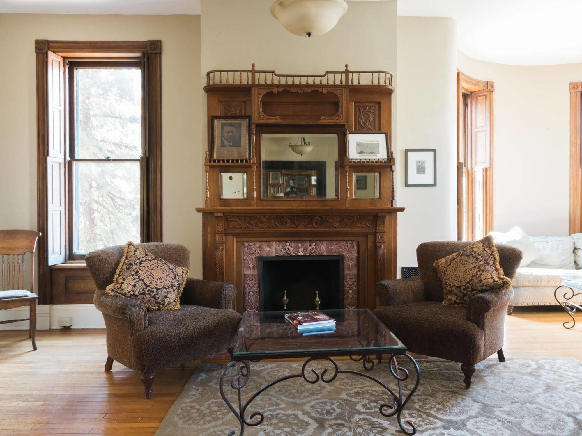 Bed & Breakfast Found Places Capitol Hill Washington