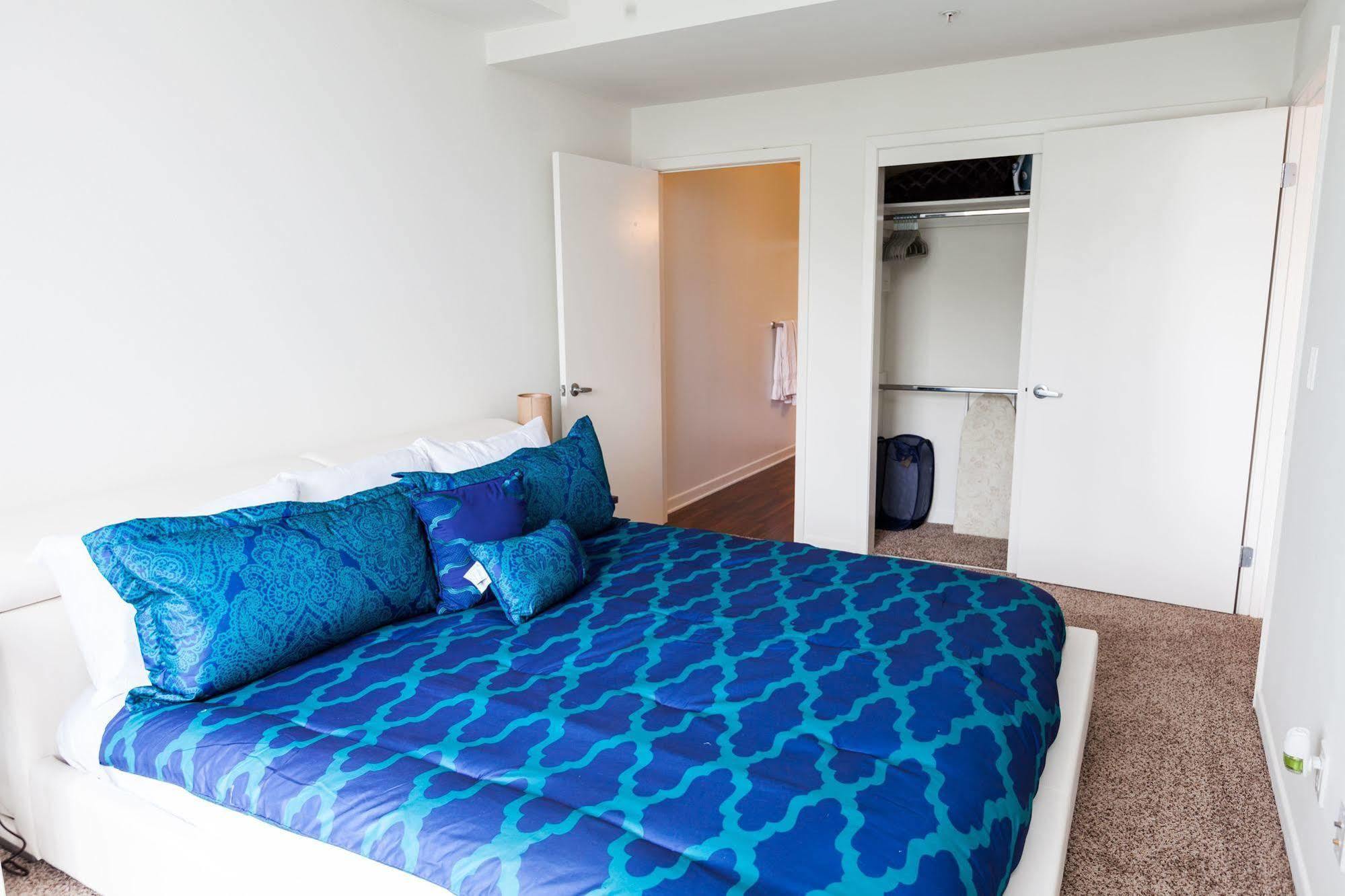Wonderful Fully Furnished In Downtown Area Washington