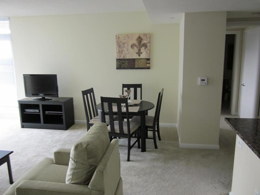 Aparthotel Boq Lodging In Rosslyn Washington