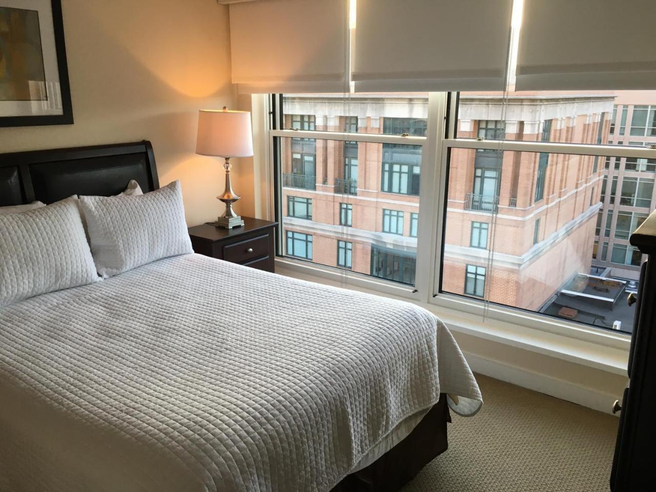 National At Penn Quarter Apartment *