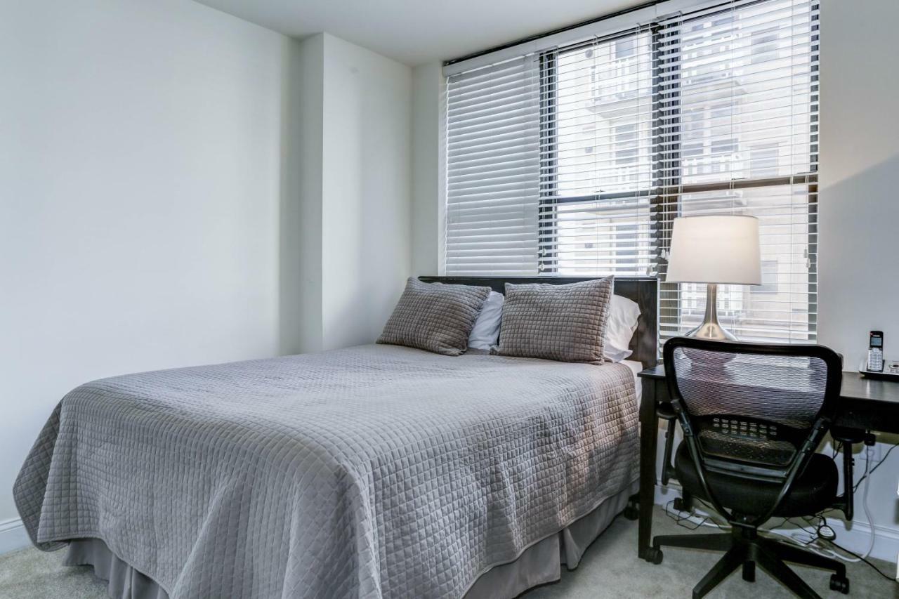 Gallery Place Apartment *