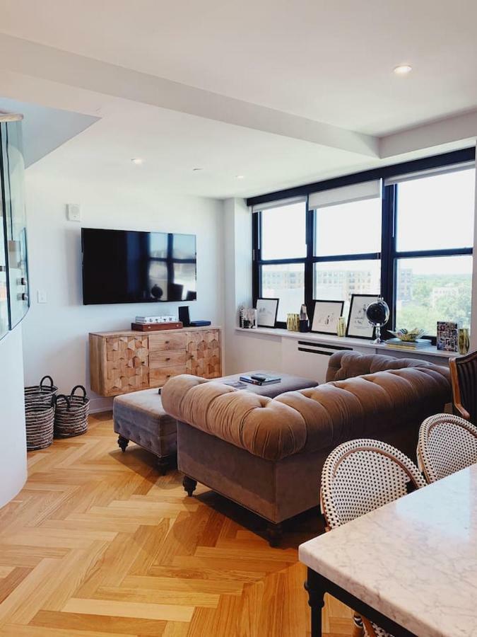 Luxury Two-story Penthouse In Heart Of Dc