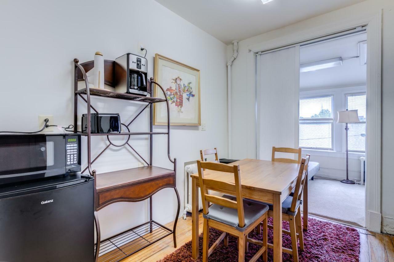 Cozy Brookland Near Metro Catholic University *