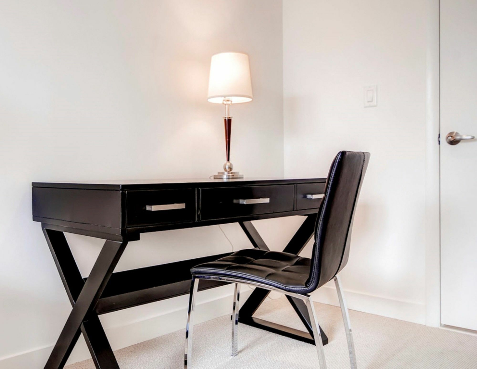 Global Luxury At Chinatown Apartment Washington