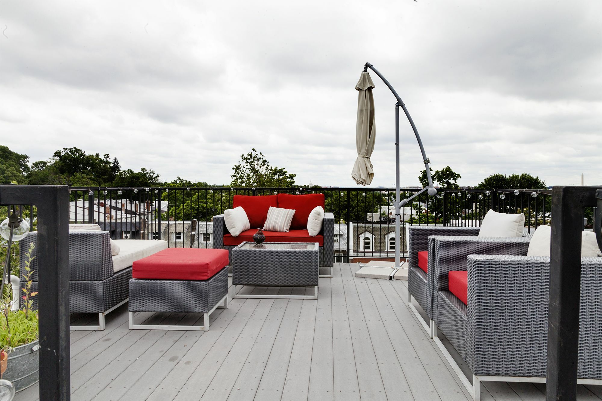 Amazing Dc With Rooftop Deck