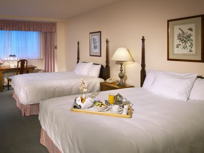 State Plaza 4*