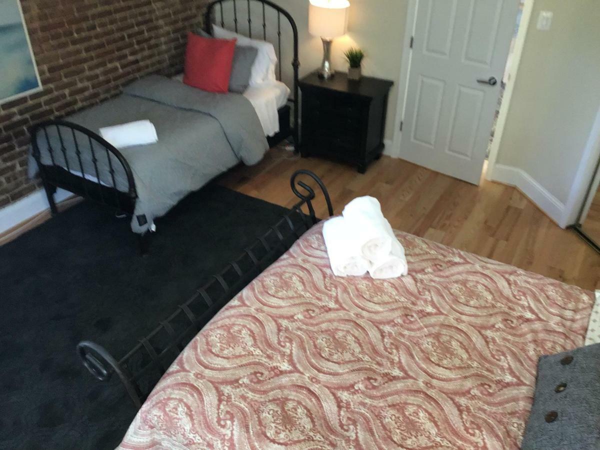 Holiday home Convention Center/logan Circle Large Cozy House. *