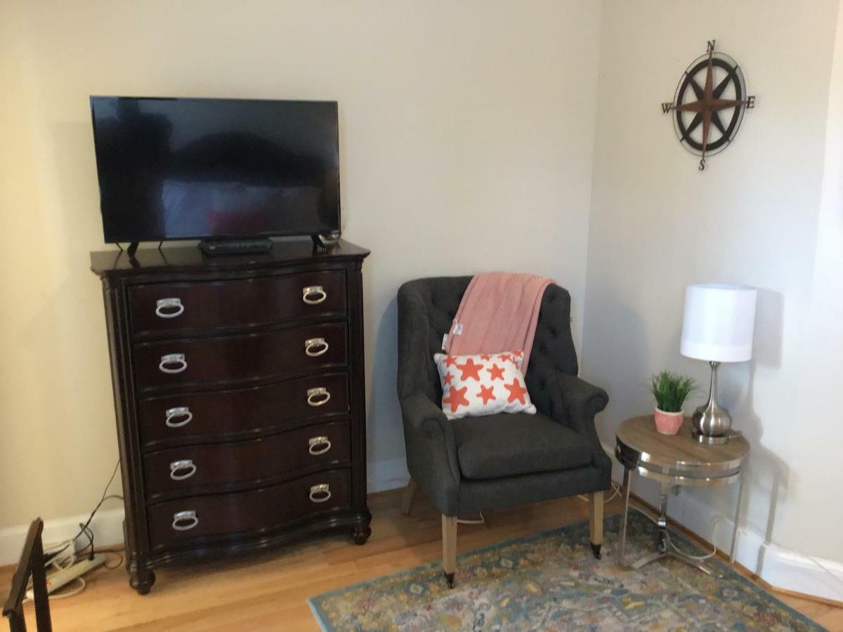Convention Center/logan Circle Large Cozy House. Holiday home *